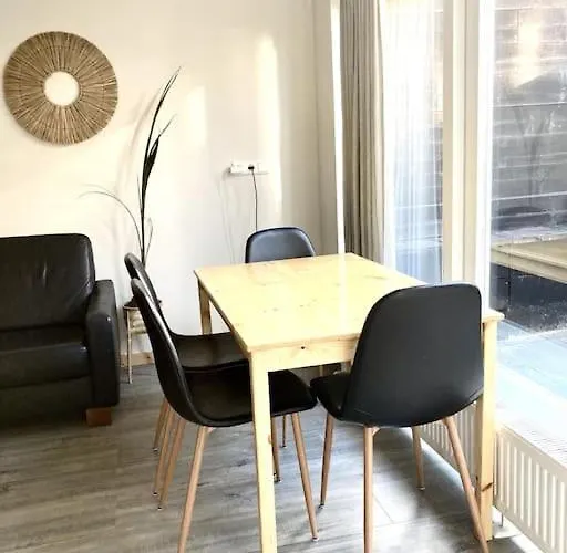 Дом отдыха Cosy House For Ocean & Nature Lovers *